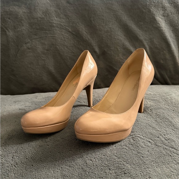 Tan Pumps - Picture 1 of 11